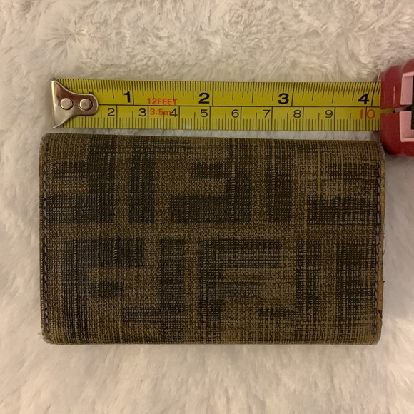 Authentic Fendi Key ๐ Holder - Picture 11 of 15